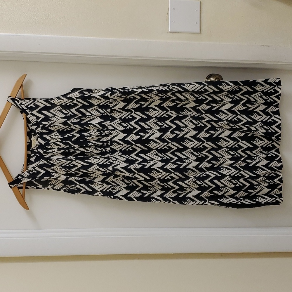 Layla Sleeveless Lined Dress size M
